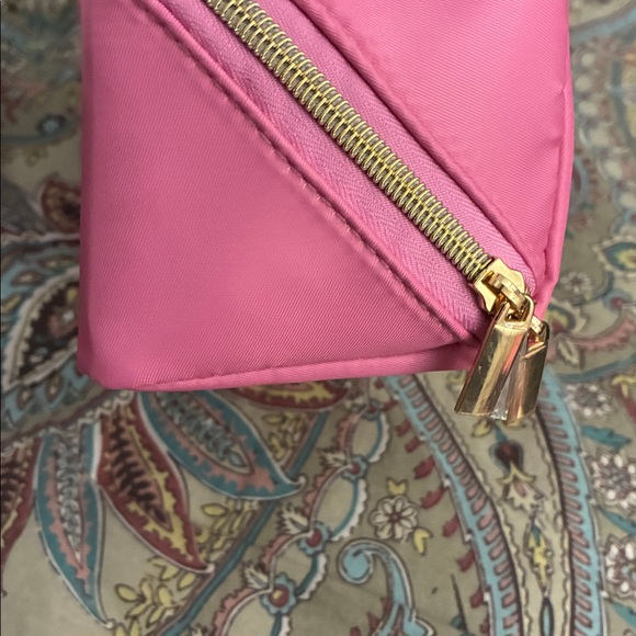Fabulous Pink & Red Cosmetics Travel Bag - Picture 3 of 4